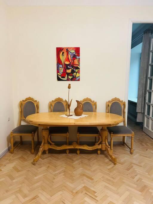 Spacious 2 Bedrooms In The Center Of Erevan Esterno foto