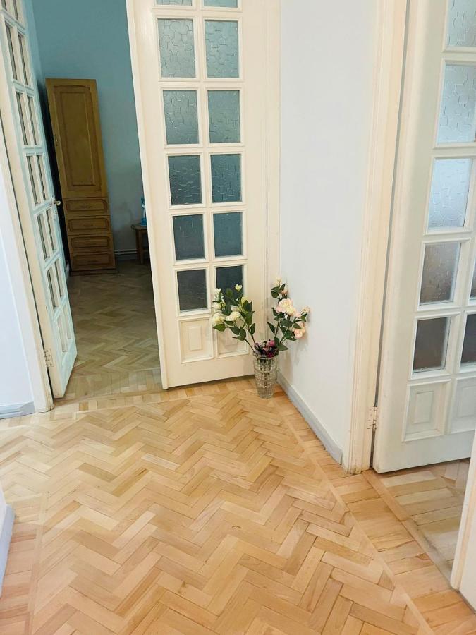 Spacious 2 Bedrooms In The Center Of Erevan Esterno foto